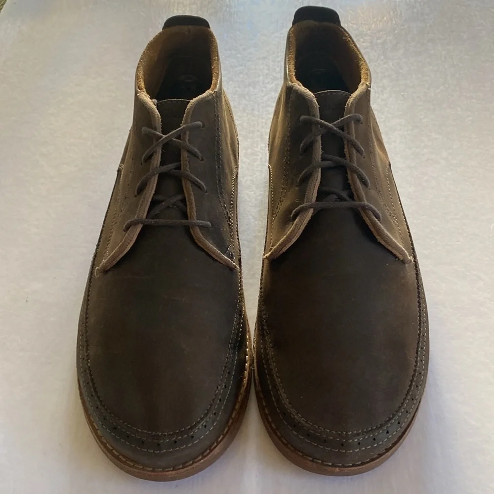 OLUKAI Men’s Brown Leather Boots Size 10 M